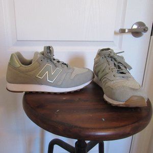 New Balance sage green tan sneakers size 5.5